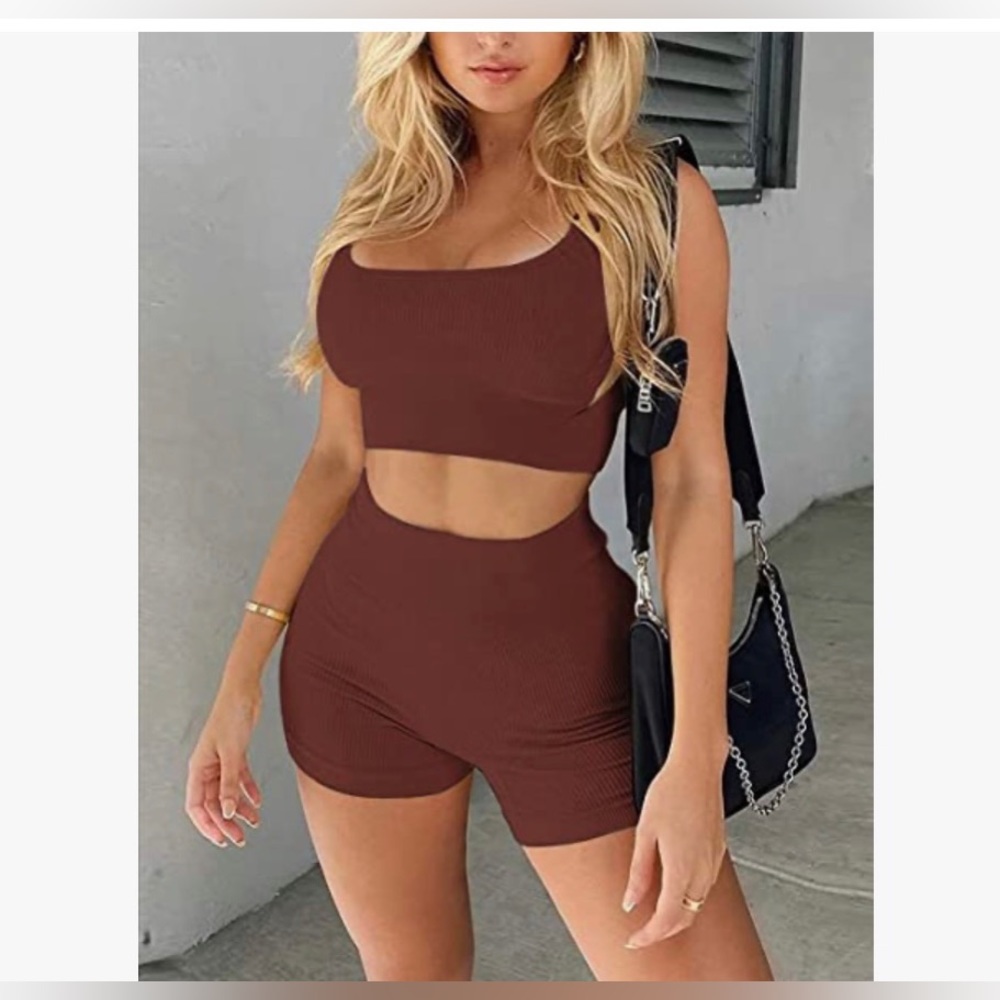 Viral 2-piece Activewear Set (shorts and bra top)